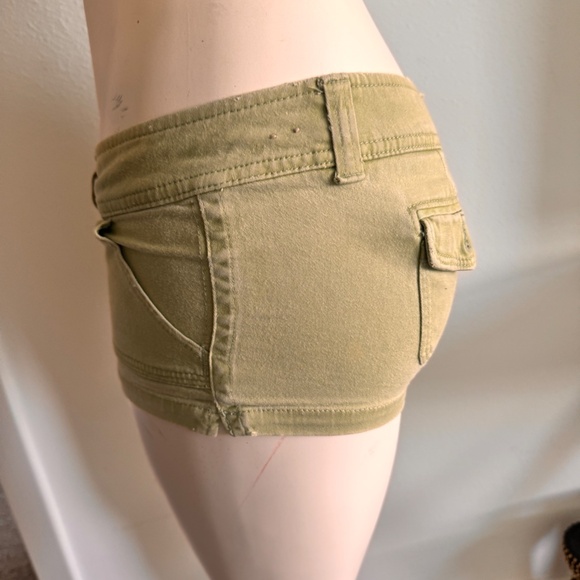 Hollister Shorts - Picture 3 of 7